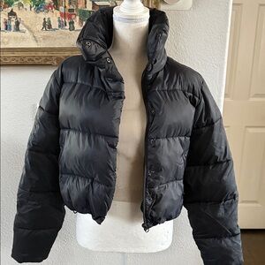 ALO Yoga Black Cropped Puffer Jacket